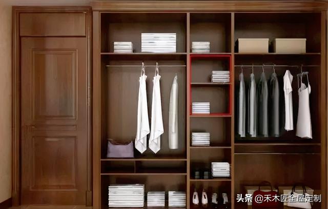 最新衣柜格局揭秘，探索秘密，感受溫馨故事