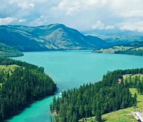 最新最美風景，探尋自然魅力，體驗變化中的學習之旅，自信成就之源