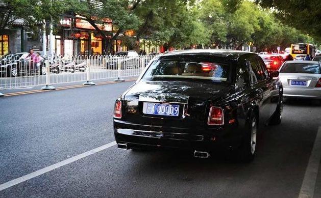 探索未知魅力小店，最新手機(jī)小號(hào)隱秘于小巷之中