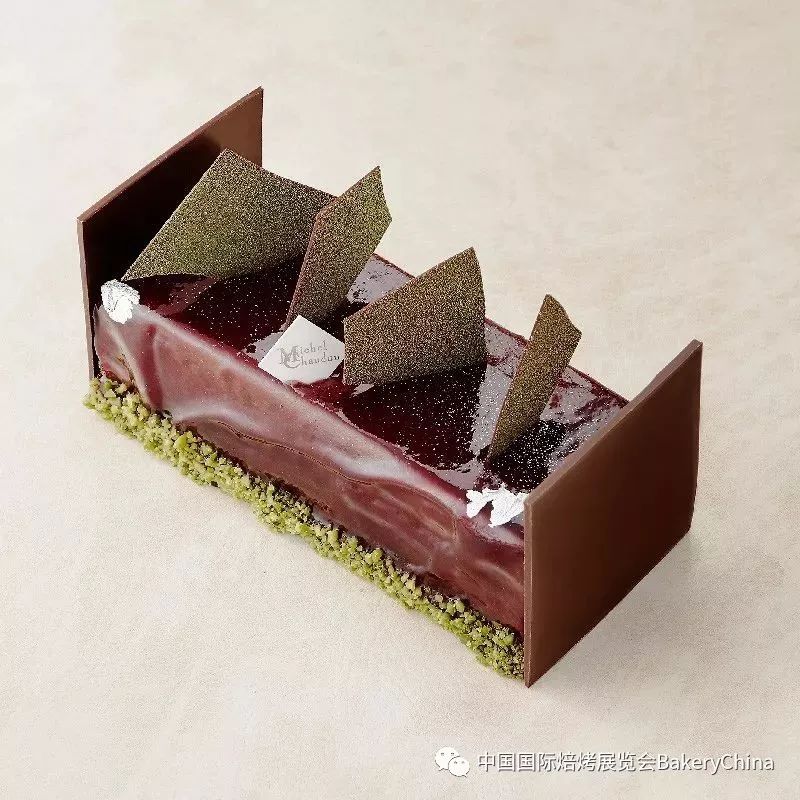 傳統(tǒng)與創(chuàng)新交融，最新三層壽糕的誕生與演繹