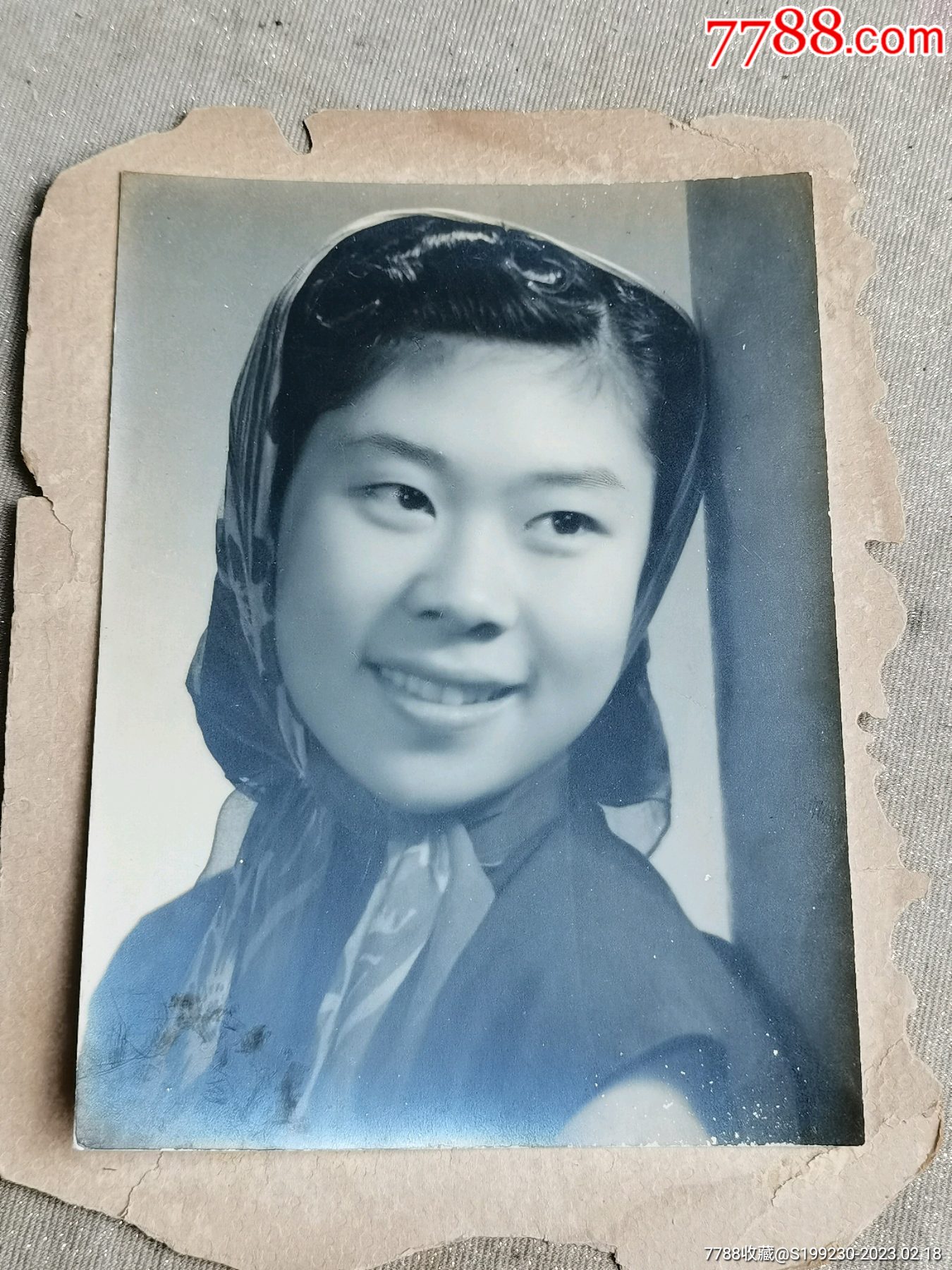 美女老照片的魅力，歷久彌新，時光見證美麗風采