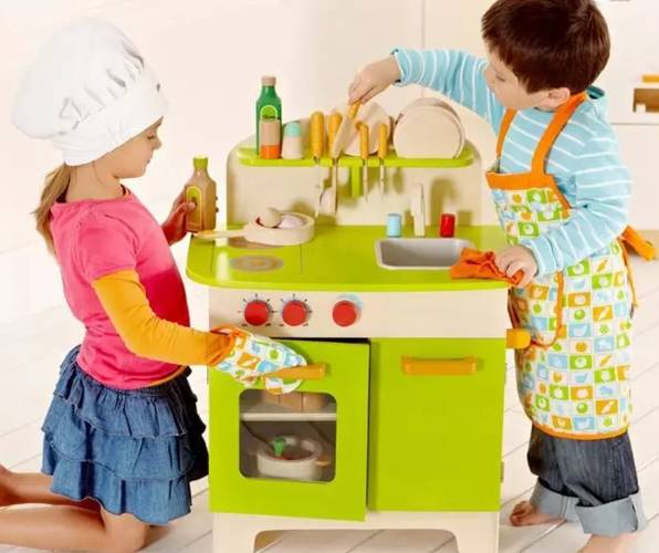 小女孩最新玩具趨勢與選擇探討，時尚之選揭秘