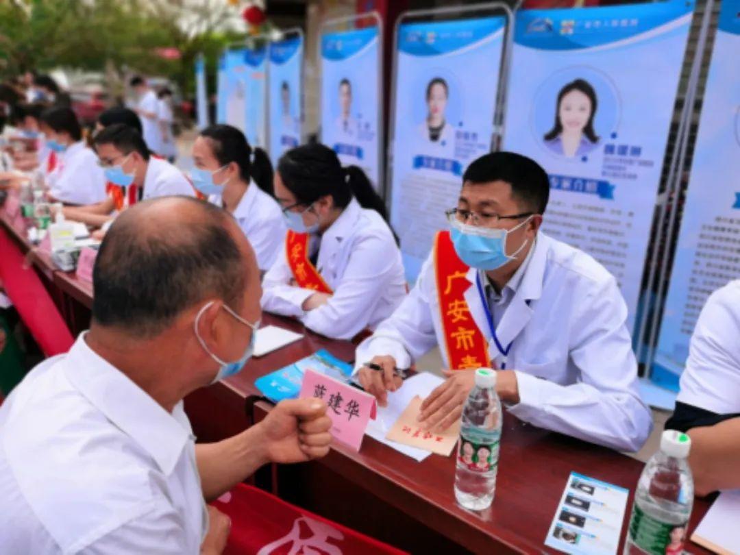 成都華西疫情最新通報，小巷深處的獨特風(fēng)味與抗疫進展